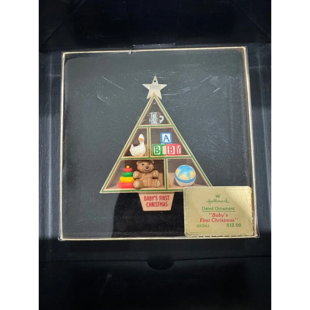 Hallmark 1980 Babys First Christmas Tree Shadow Box Vintage Ornament QX156-1